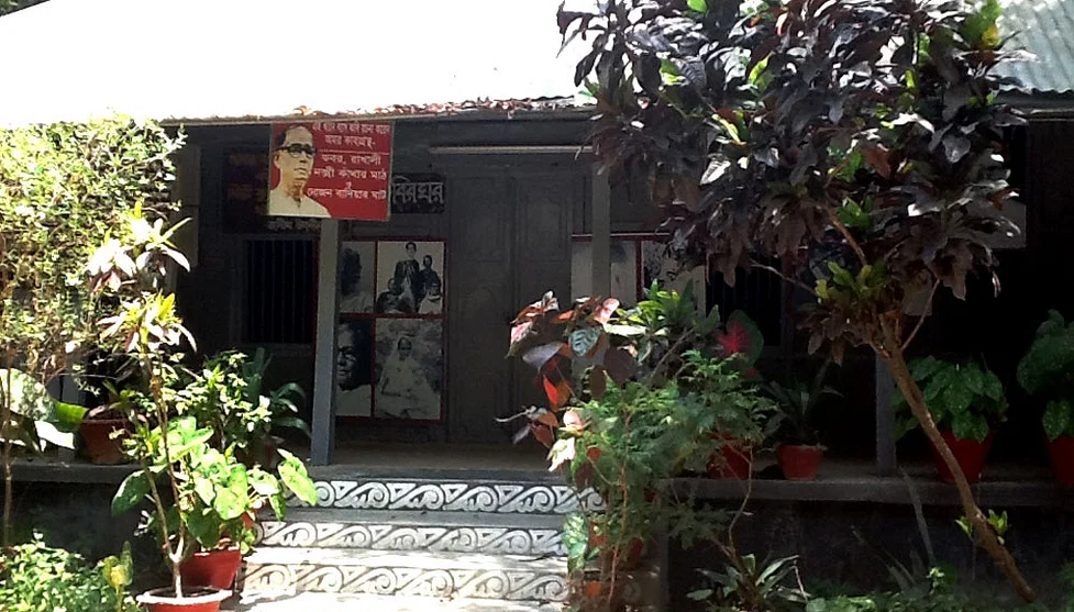 পল্লী কবি জসীমউদ্দীনের বাড়ি