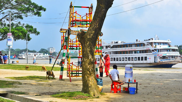 বড় স্টেশন