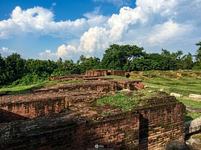 জগদ্দল মহাবিহারের প্রত্নতাত্ত্বিক স্থাপনা বাংলাদেশের নওগাঁ